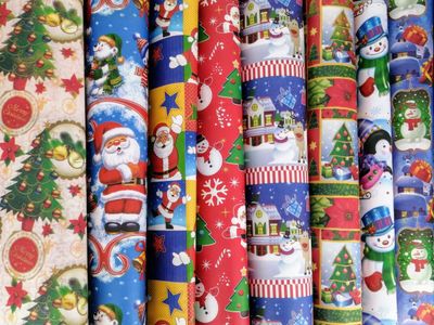 PAPEL DE REGALO SURTIDO NAVIDEÑO CON 25