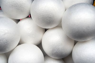 BOLA DE UNICEL #6 (7CM) CON 12