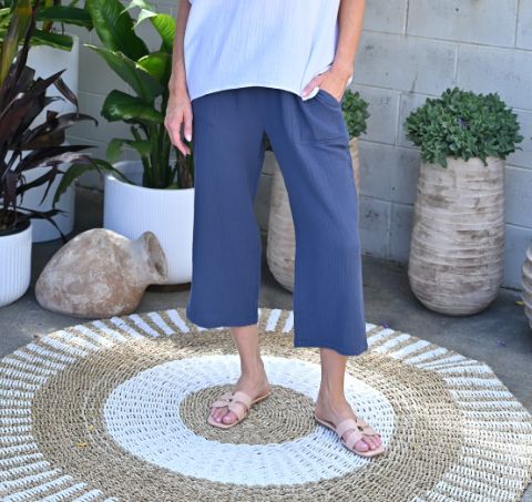 Wide Leg Cheesecloth 7/8 Navy Pant, Size: S/M