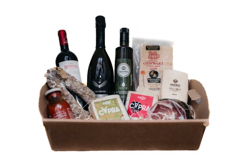 TESORI REGIONALI - BOX REGALO  CON 10 PRODOTTI