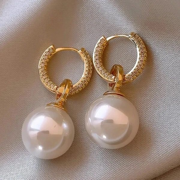 Zircon Pearl Earrings