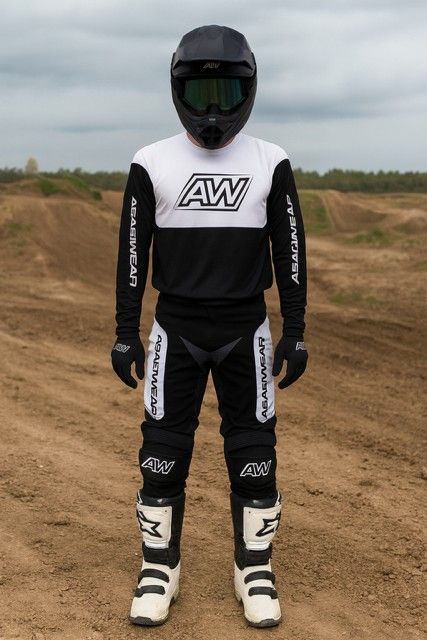 Phantom Pace Youth Gear Set
