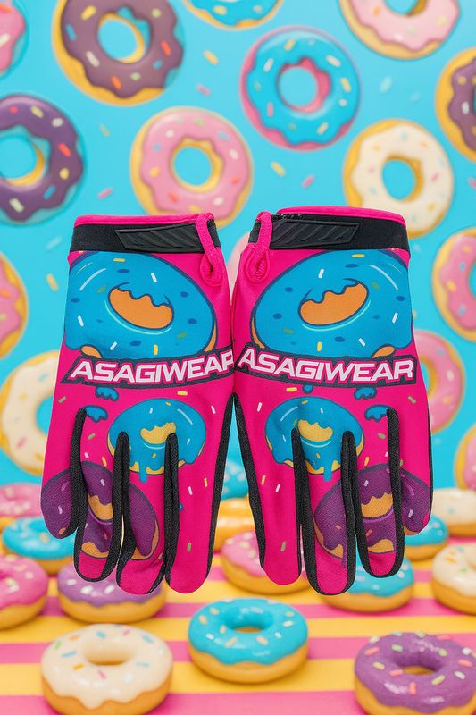 Stay Strapped Classic Gloves