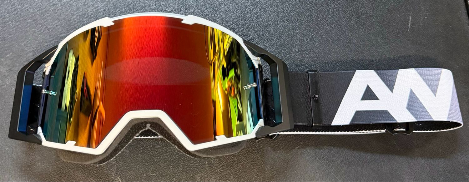 AW Arctic White Goggles