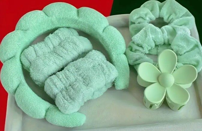 6 pc Girls Spa Set, Colour: Mint