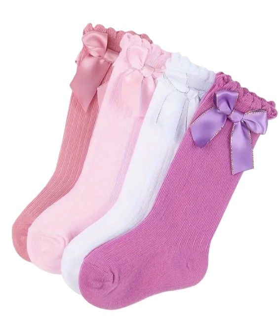 Ribbed Knee High Bow Socks