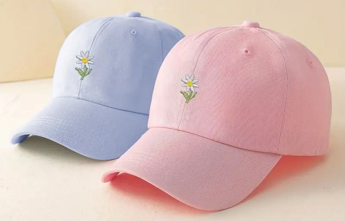 Embroidered Daisy Hat