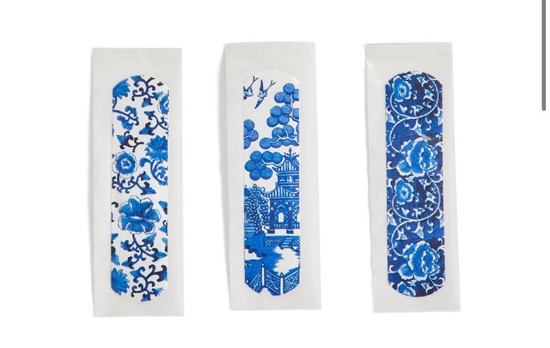 Blue Willow Bandaid Set