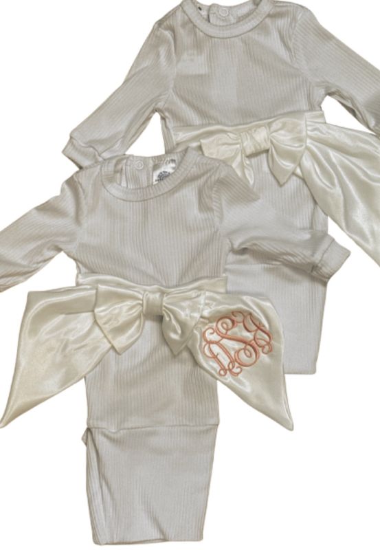 White Bow Swaddle