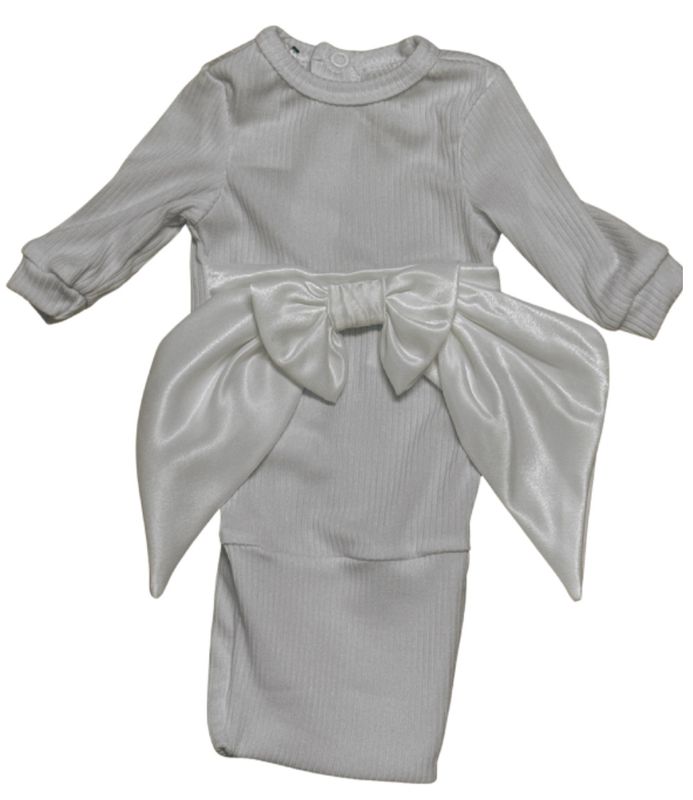 White Bow Swaddle