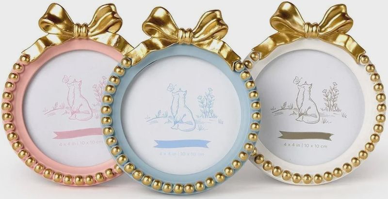Golden Bow Round Picture Frame