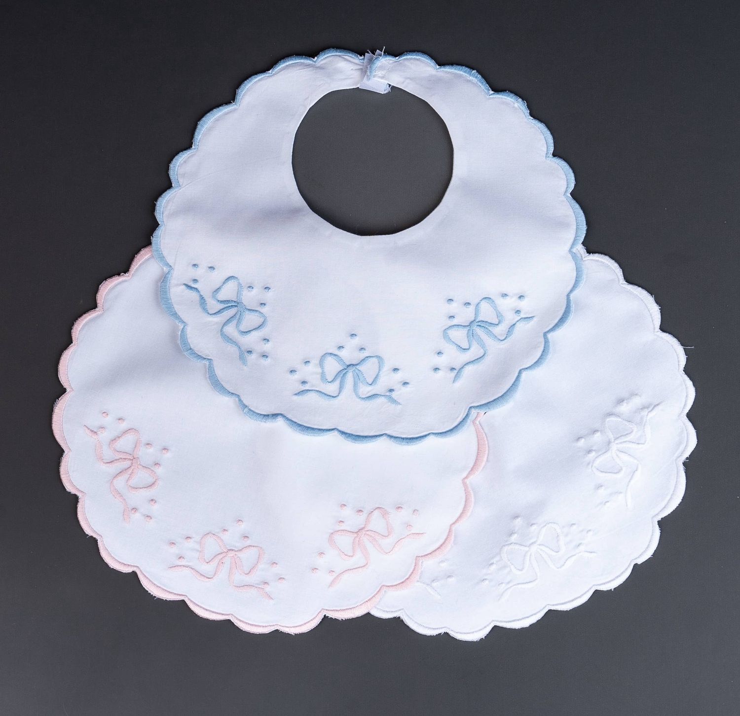 Bows &amp; Dots Bib