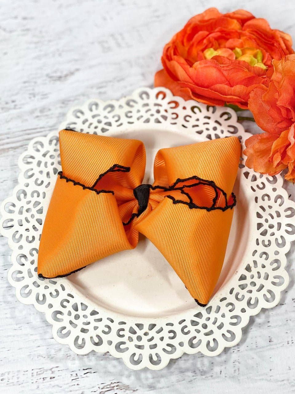 5" Moonstitch Orange &amp;  Black Bow