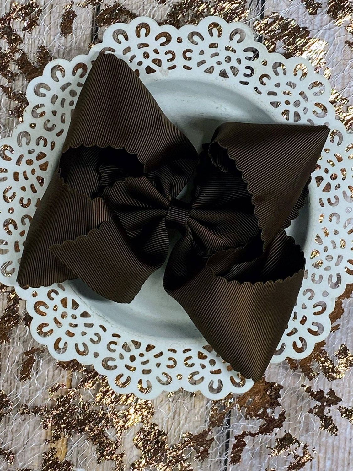 5.5" Scalloped Bow | Chocolate