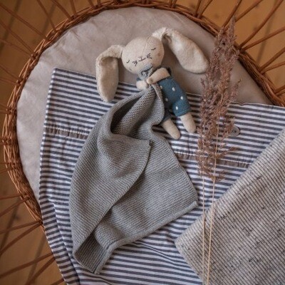 Kuscheltuch mit Hase blau | Ava &amp; Yves