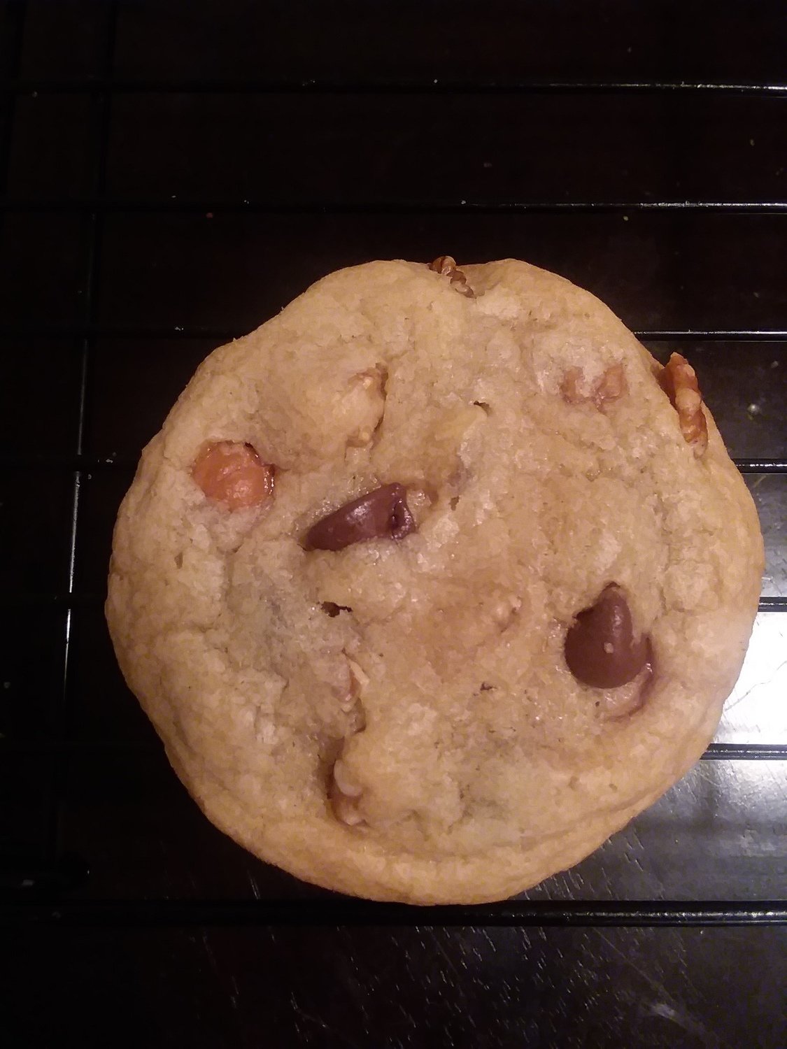 The Diplomat (Chocolate Chip/Pecan/Walnut/Caramel)
