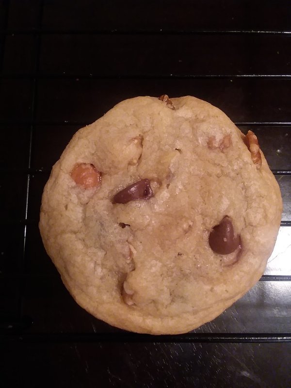 The Diplomat (Chocolate Chip/Pecan/Walnut/Caramel)