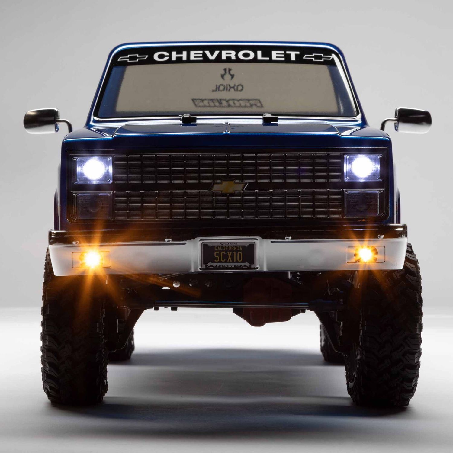 1/10 SCX10 III Base Camp 1982 Chevrolet K10 4X4 RTR Brushed Rock Crawler, Blue