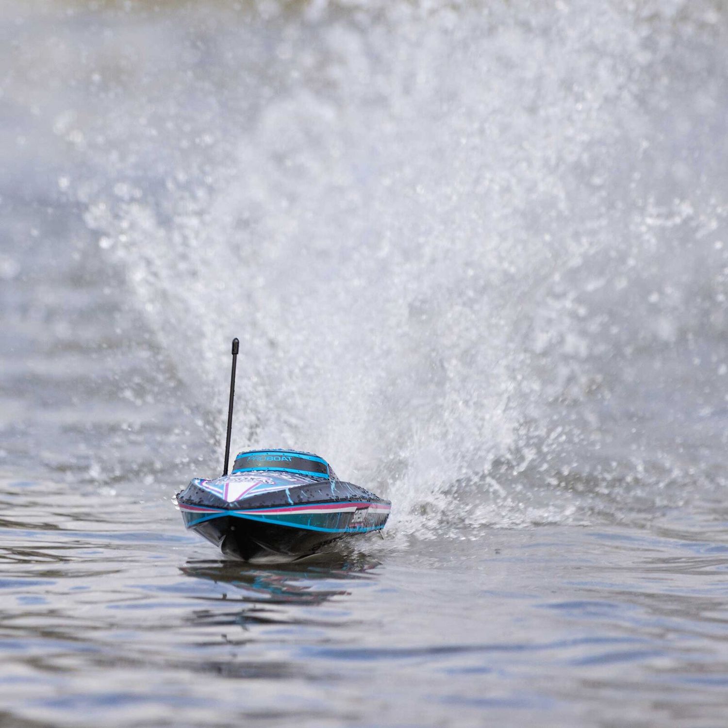 Recoil 2 18&quot; Brushless, Shreddy: RTR