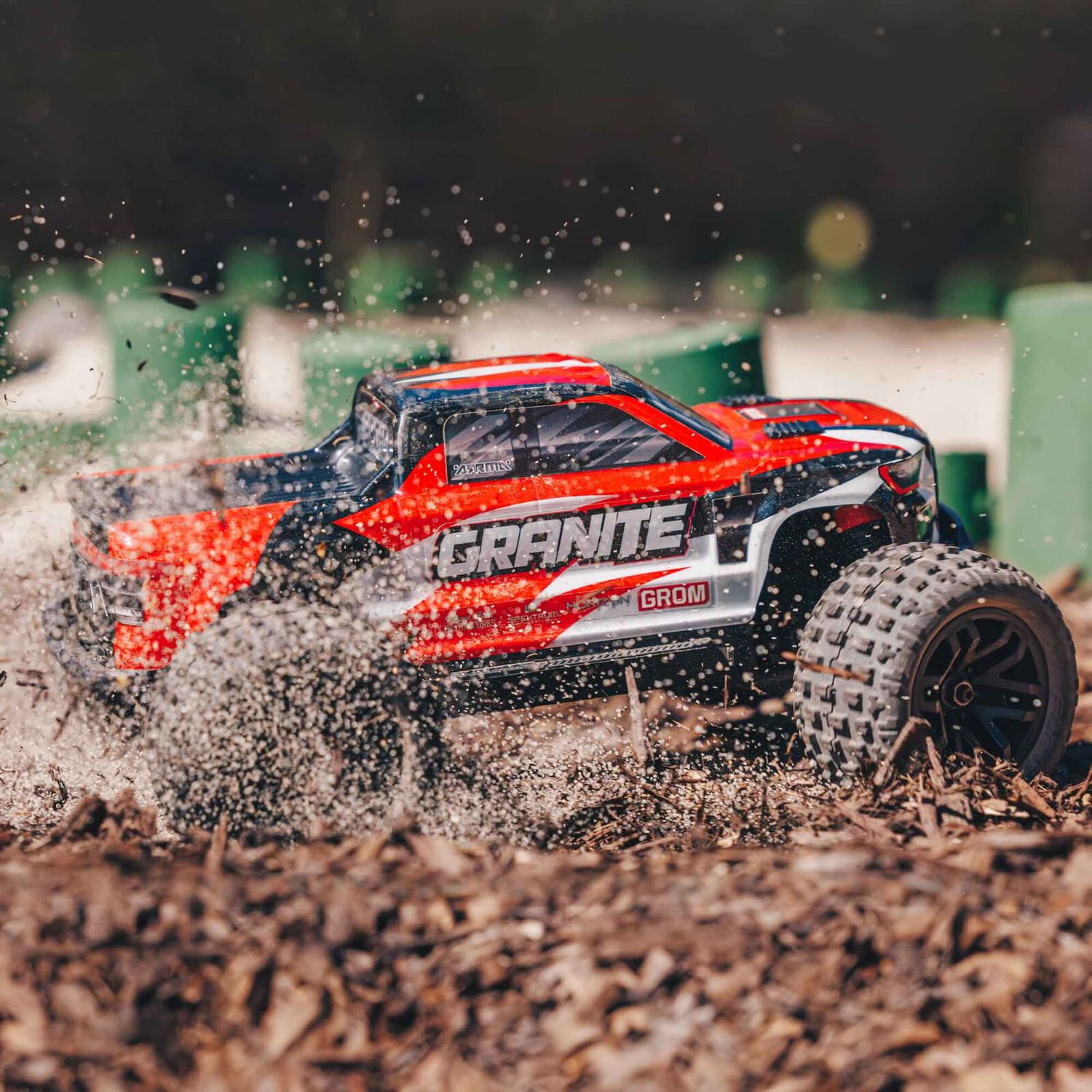 GRANITE GROM 4x4 SMART Small Scale MT Red
