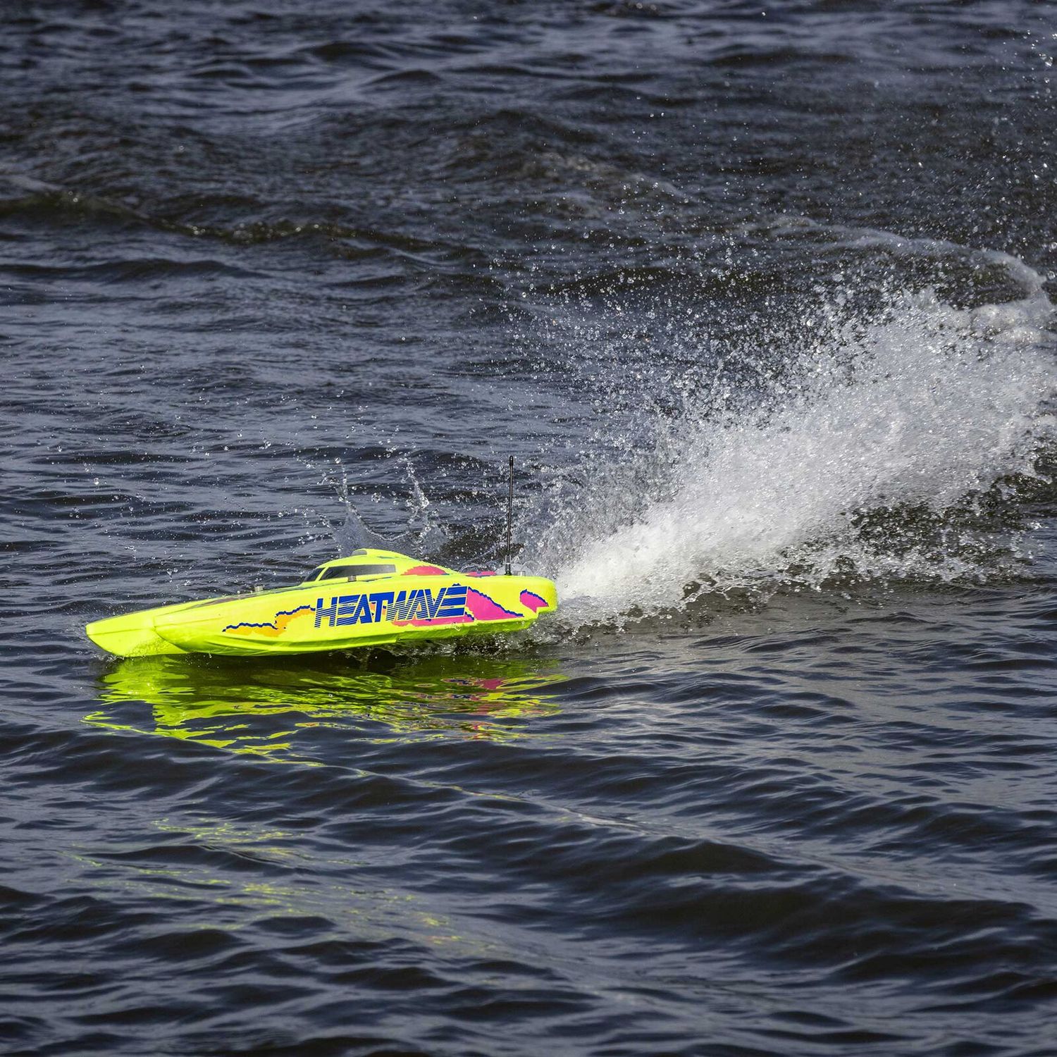 Blackjack 24&quot; V2 Catamaran Brushless, Heat Wave Visual: RTR