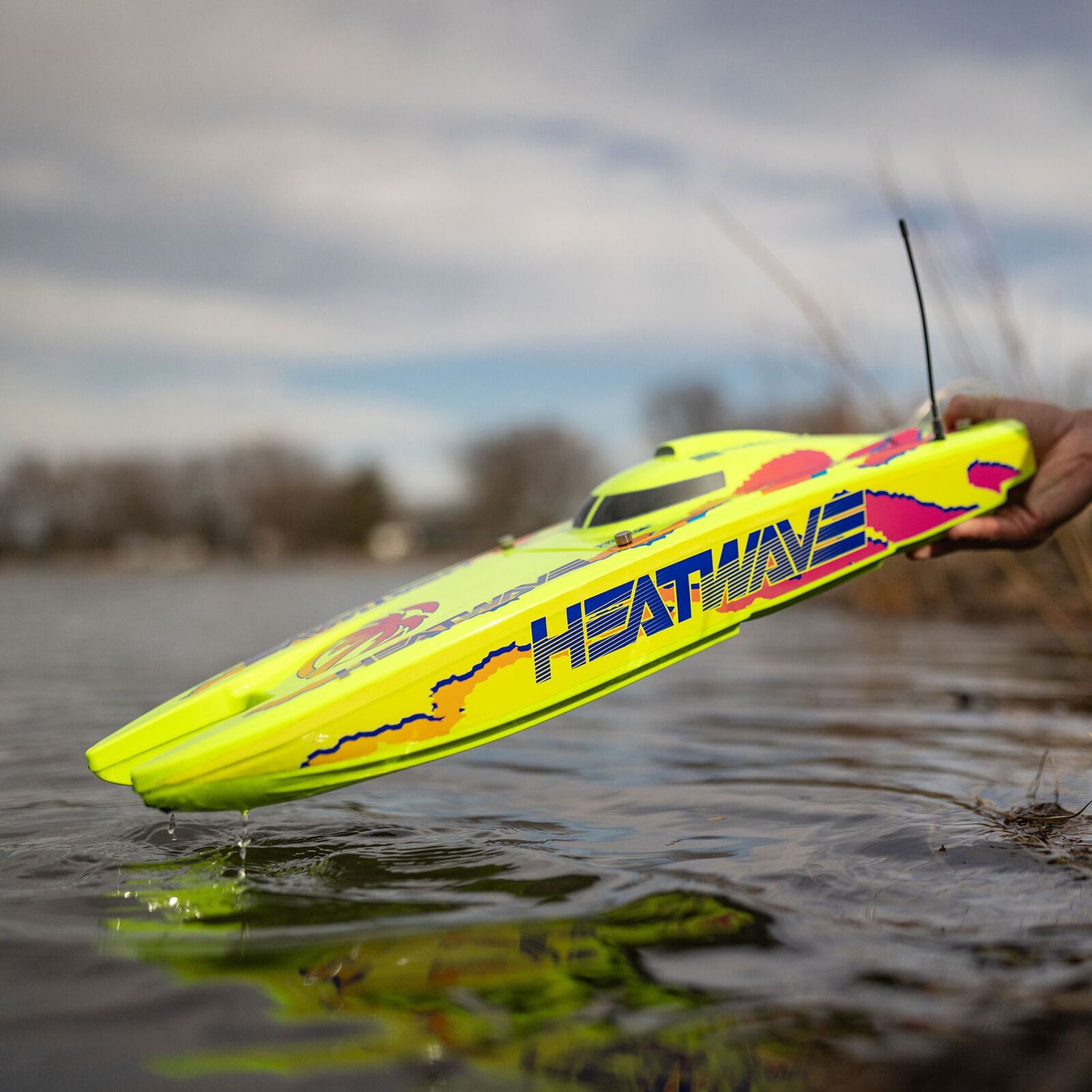 Blackjack 24&quot; V2 Catamaran Brushless, Heat Wave Visual: RTR