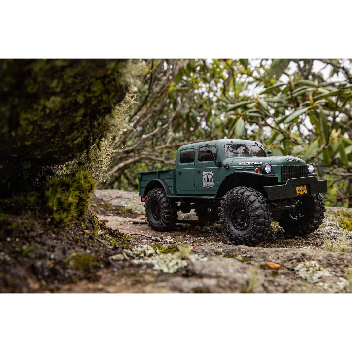 SCX24 40&#39;s 4 Door Dodge Power Wagon, Green: 1/24 4WD-RTR