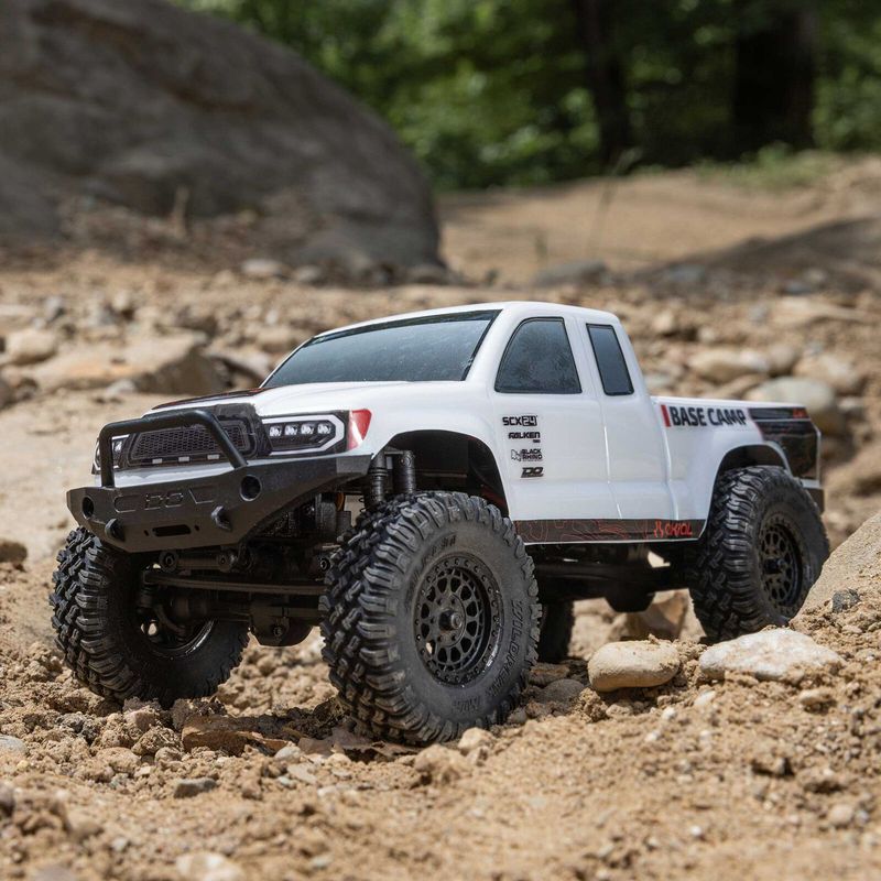 1/24 SCX24 Base Camp 4X4 RTR Brushed Rock Crawler (Battery &amp; Charger Included), White