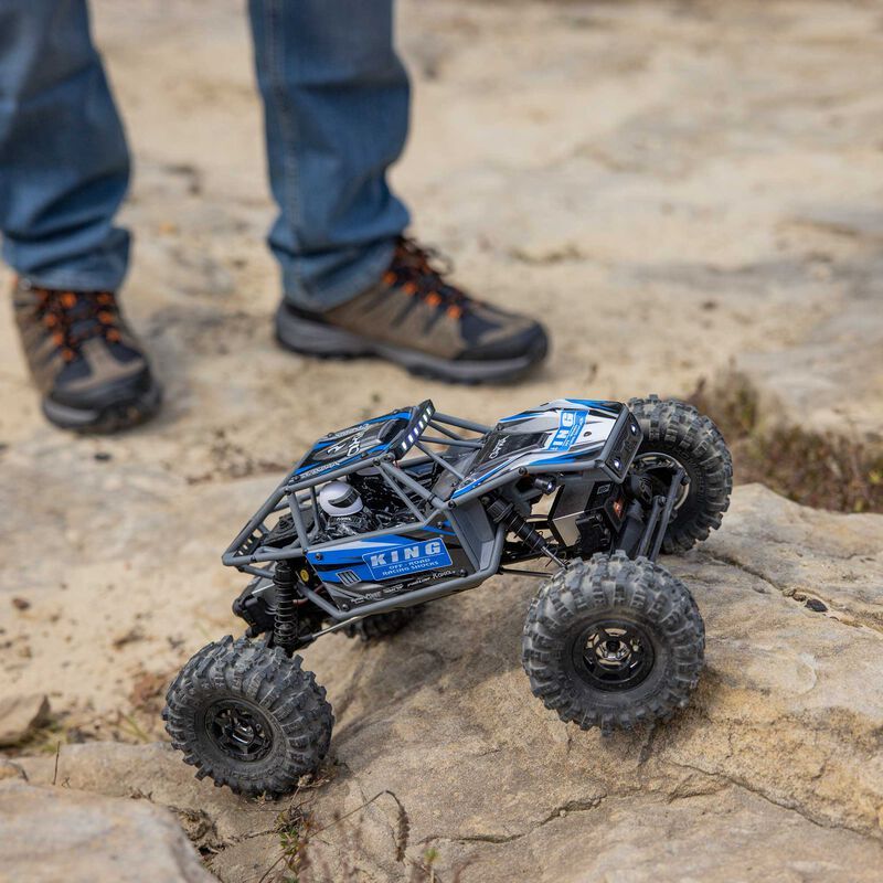 1/18 UTB18 Capra 4WS 4X4 RTR Brushed Rock Crawler (Battery &amp; Charger Included), Blue