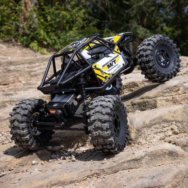1/18 UTB18 Capra 4WS 4X4 RTR Brushed Rock Crawler (Battery &amp; Charger Included), Yellow