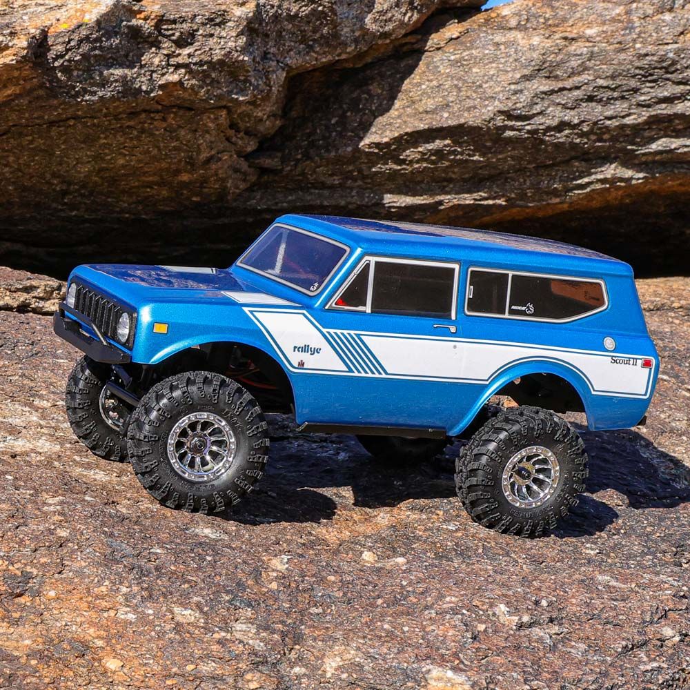 1/18 Ascent-18 International Scout II Rock Crawler, Blue