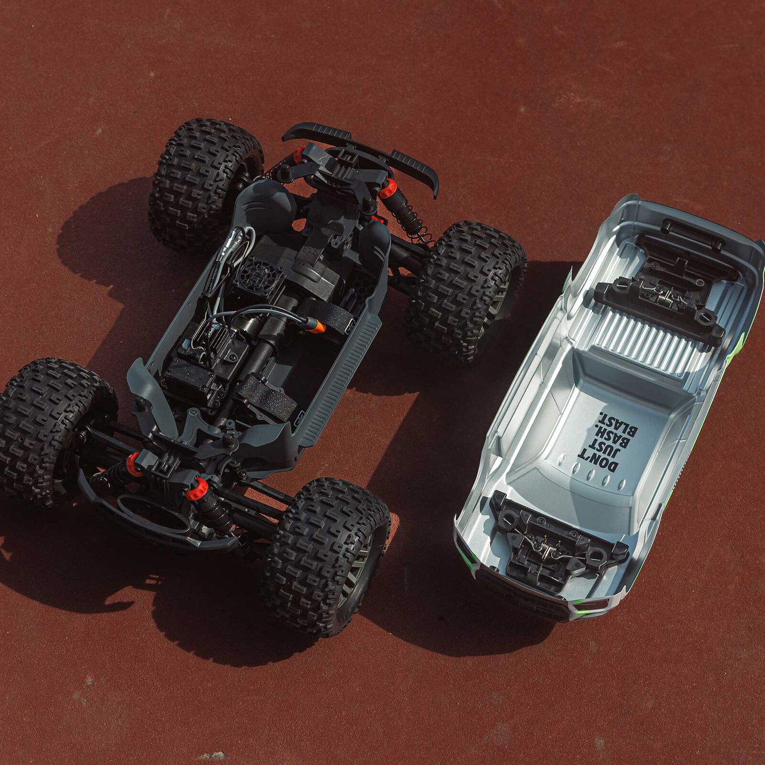 1/10 GRANITE 4X4 RTR Brushed Monster Truck, Green