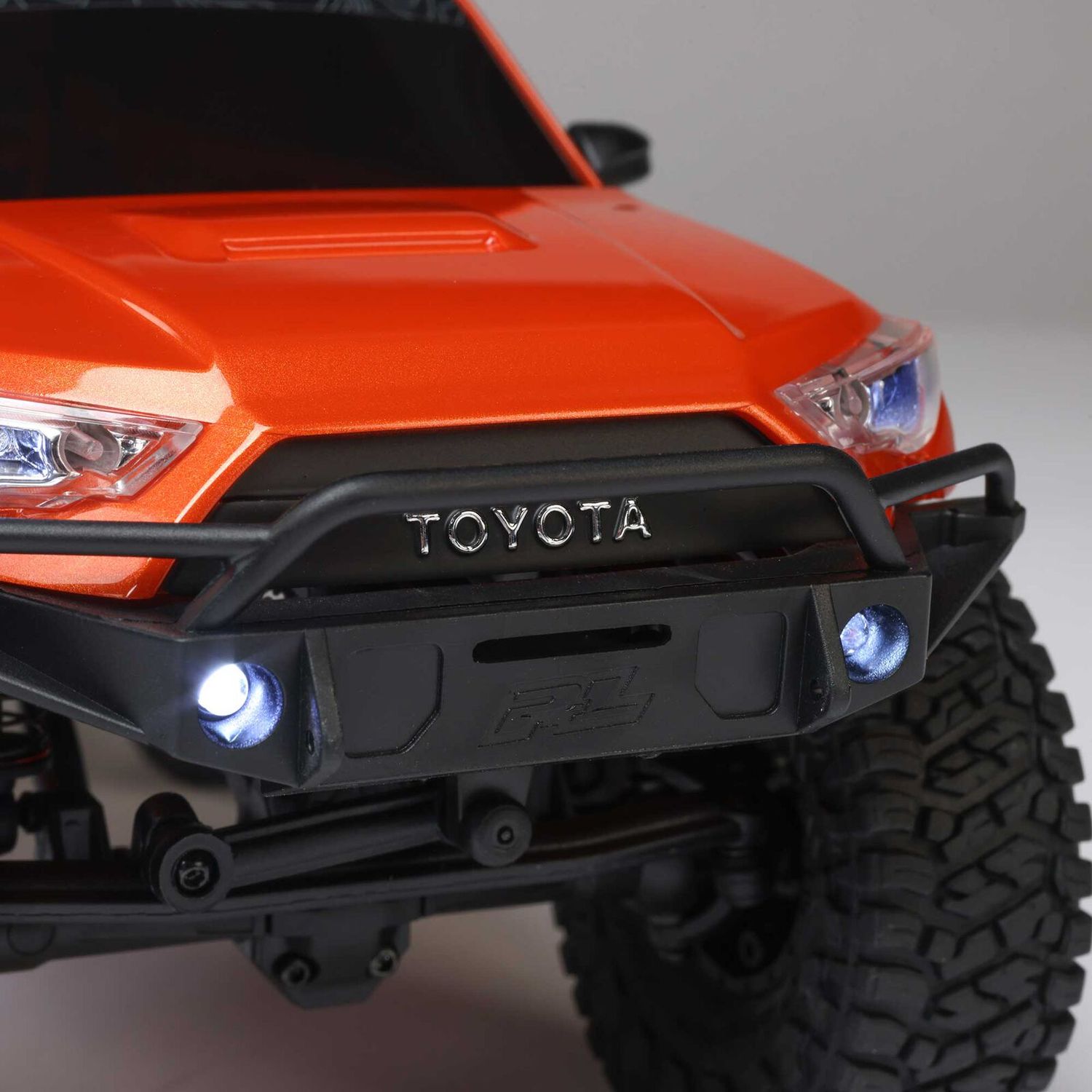 1/24 SCX24 Toyota 4Runner 4X4 RTR Brushed Rock Crawler (Battery &amp; Charger Included), Orange