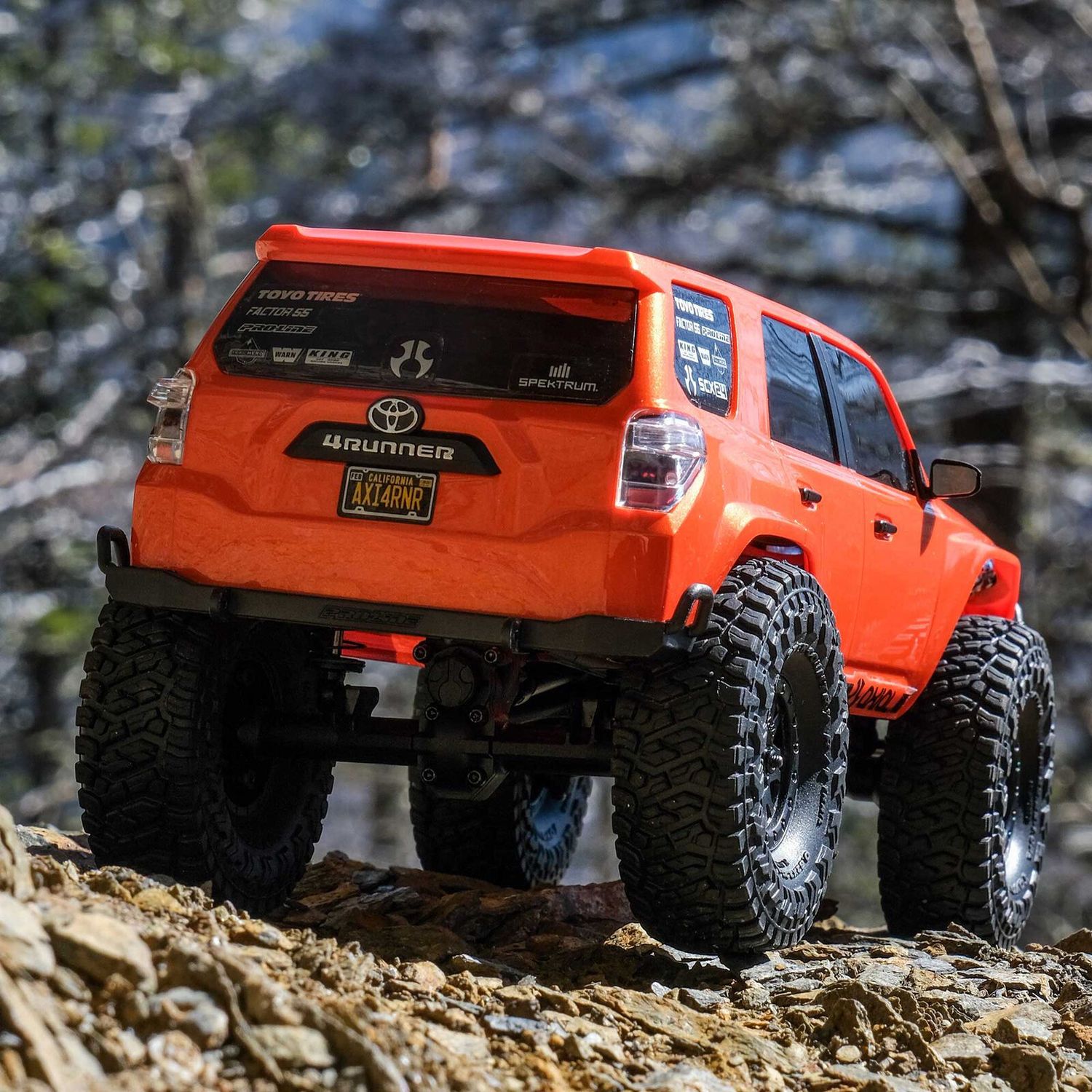 1/24 SCX24 Toyota 4Runner 4X4 RTR Brushed Rock Crawler (Battery &amp; Charger Included), Orange