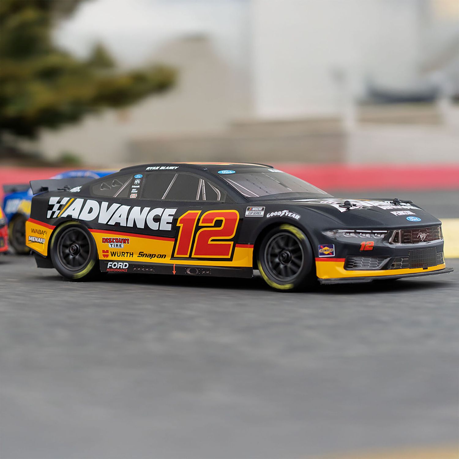 1/12 NASCAR RC Racecar Ryan Blaney No. 12 2025 Advance Auto Ford Mustang 2S AWD RTR Brushed On-Road (Battery &amp; Charger included, Black