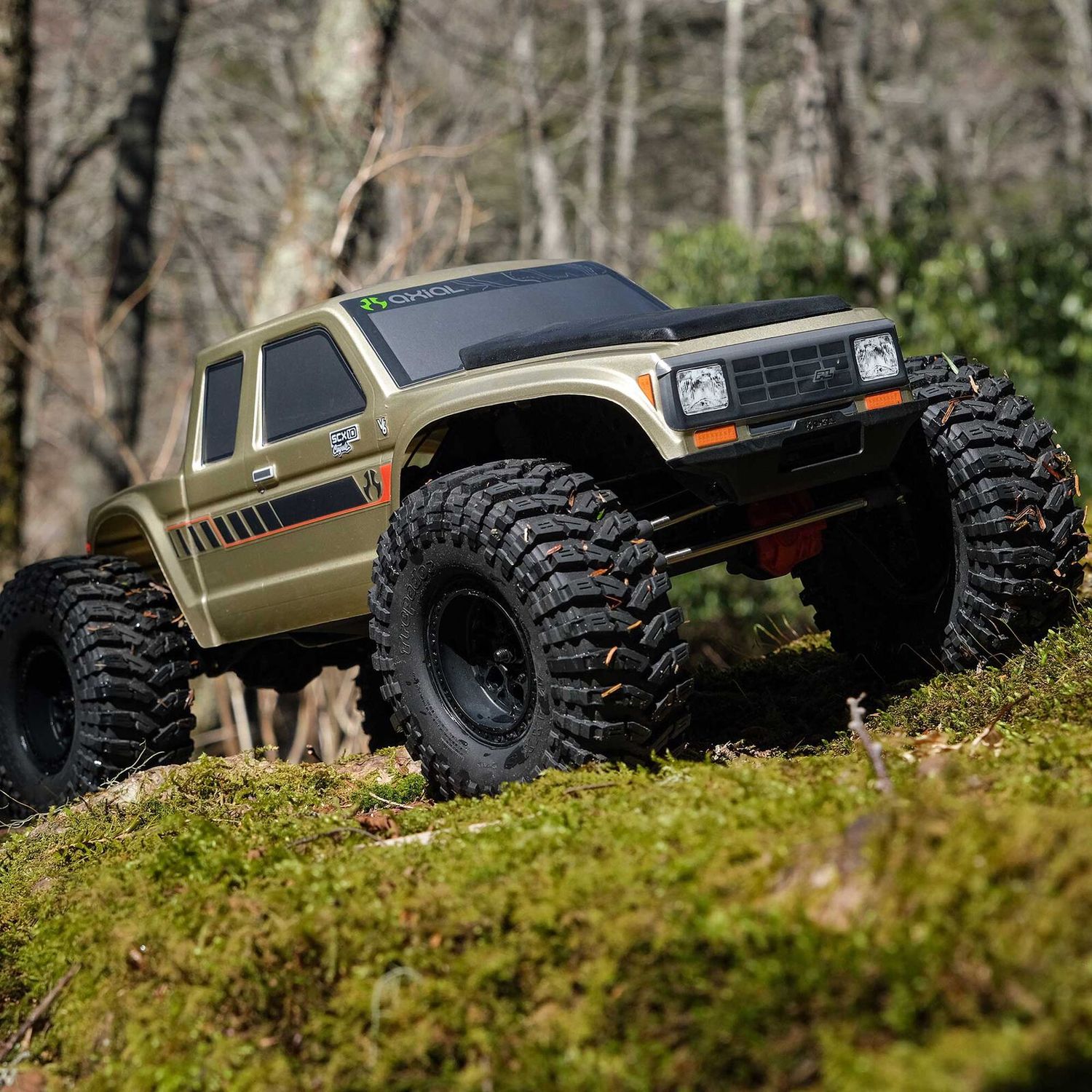 1/10 SCX10 III Coyote 4X4 RTR Rock Crawler (Battery &amp; Charger Included), Gold