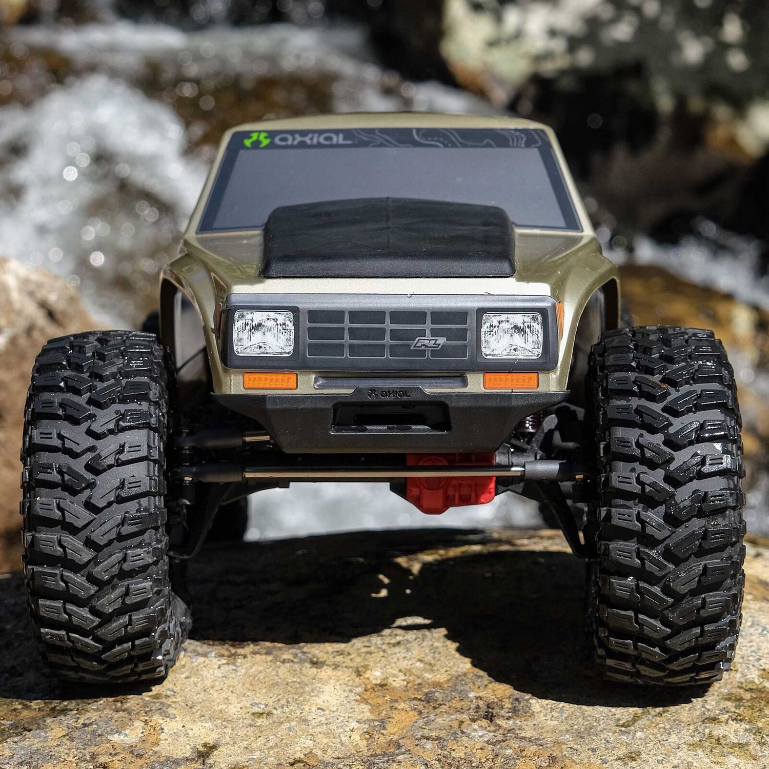 1/10 SCX10 III Coyote 4X4 RTR Rock Crawler (Battery &amp; Charger Included), Gold