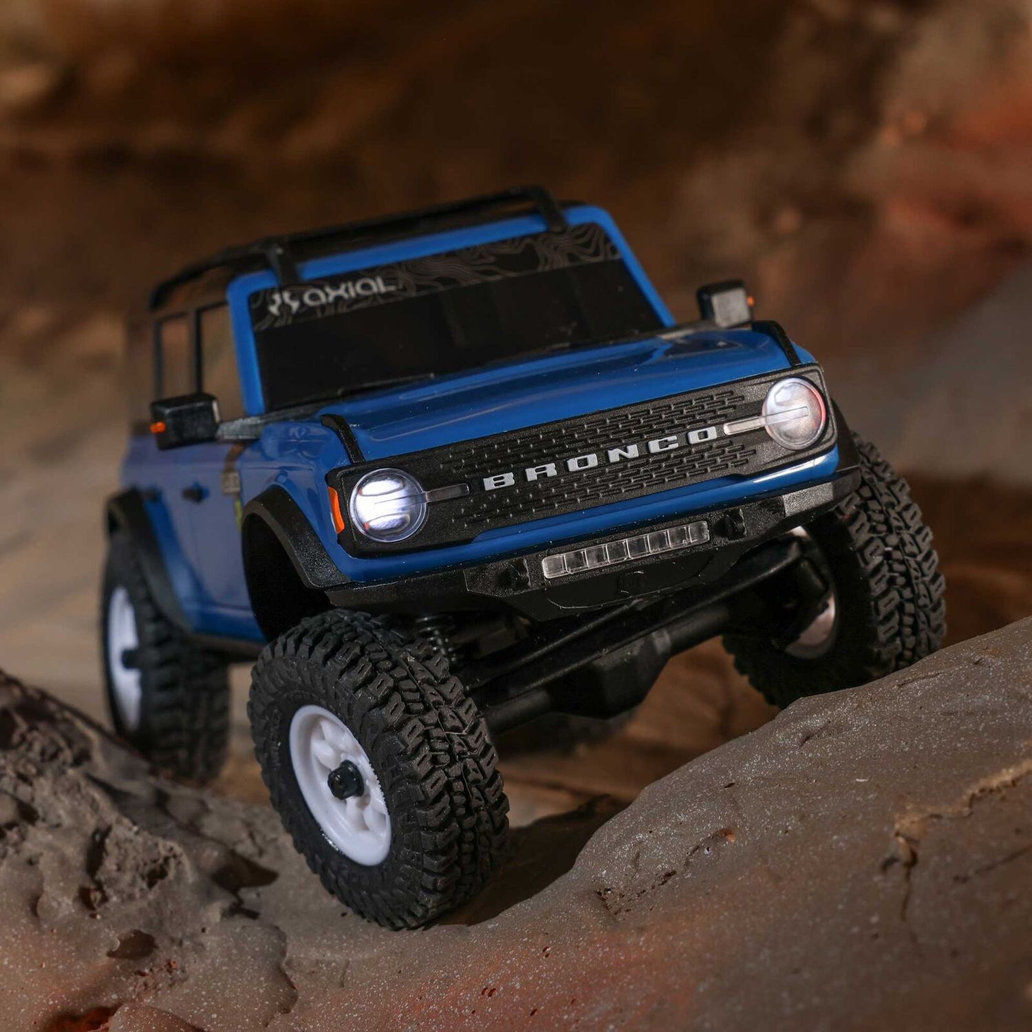 1/30 SCX30 Ford Bronco 4X4 RTR Brushed Rock Crawler (Battery &amp; Charger Included), Blue