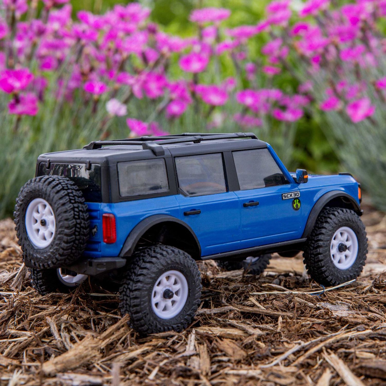 1/30 SCX30 Ford Bronco 4X4 RTR Brushed Rock Crawler (Battery &amp; Charger Included), Blue