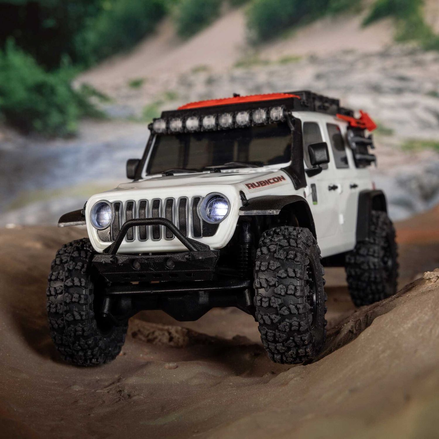 1/30 SCX30 Jeep Wrangler JLU 4X4 RTR Brushed Rock Crawler (Battery &amp; Charger Included), White
