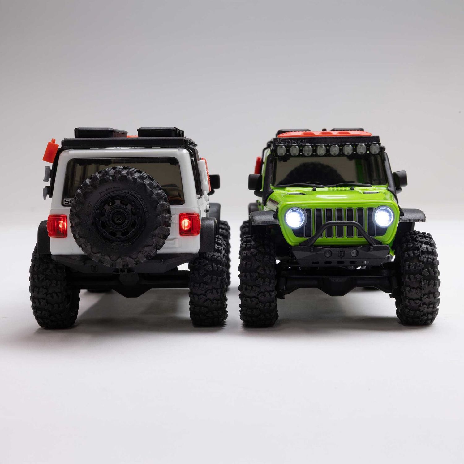 1/30 SCX30 Jeep Wrangler JLU 4X4 RTR Brushed Rock Crawler (Battery &amp; Charger Included), White