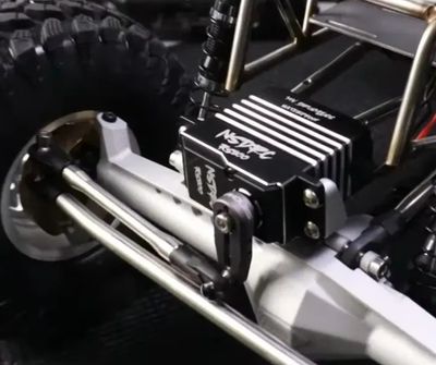 Comp Crawler Servos