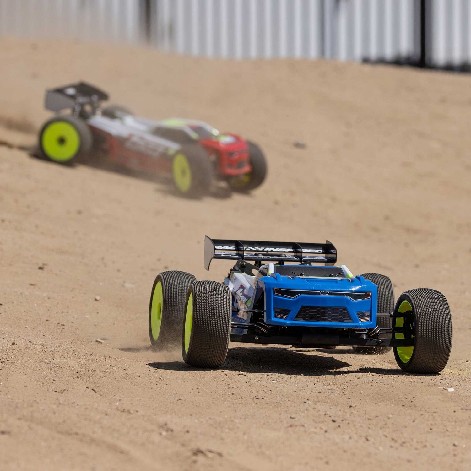 1/8 8IGHT-XTE 4S 4X4 RTR Brushless Race Truggy, Clear