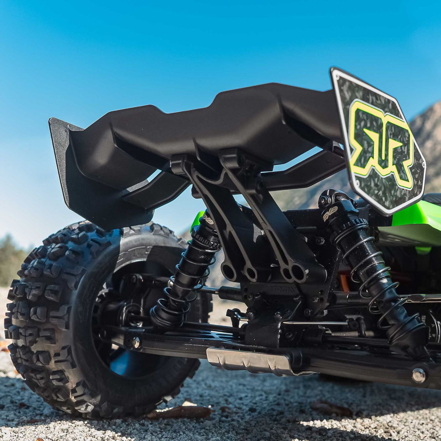 1/8 KRATON 4X4 6S BLX BRUSHLESS V6 SPEED TRUCK RTR (Green/Black)