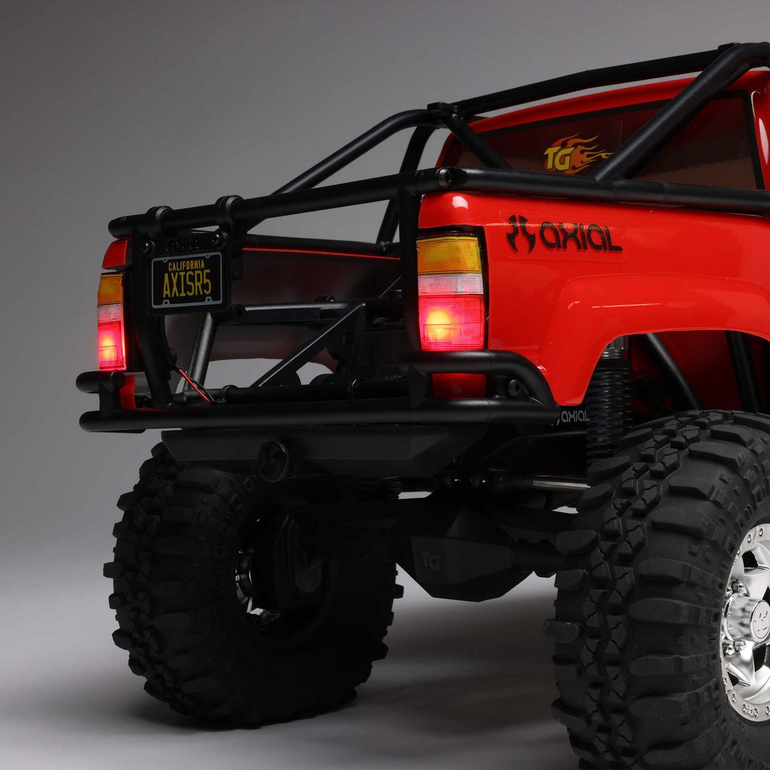 1/10 SCX10 III 1987 Toyota SR5 4X4 RTR Brushed Rock Crawler, Red