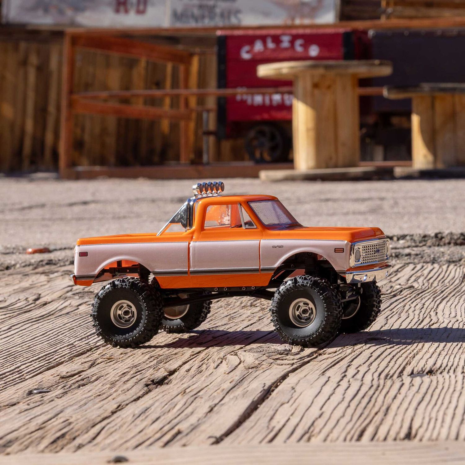 1/24 SCX24 1971 Chevrolet C10 4WD Truck RTR, Orange