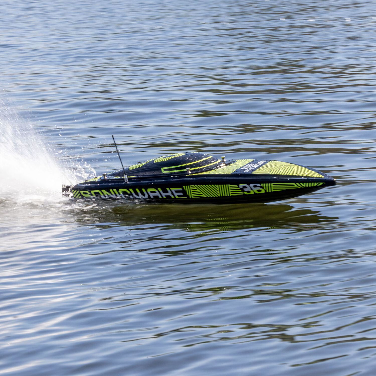 Sonicwake 36" V3, Self-Righting V-Hull Boat RTR, Black Hull
