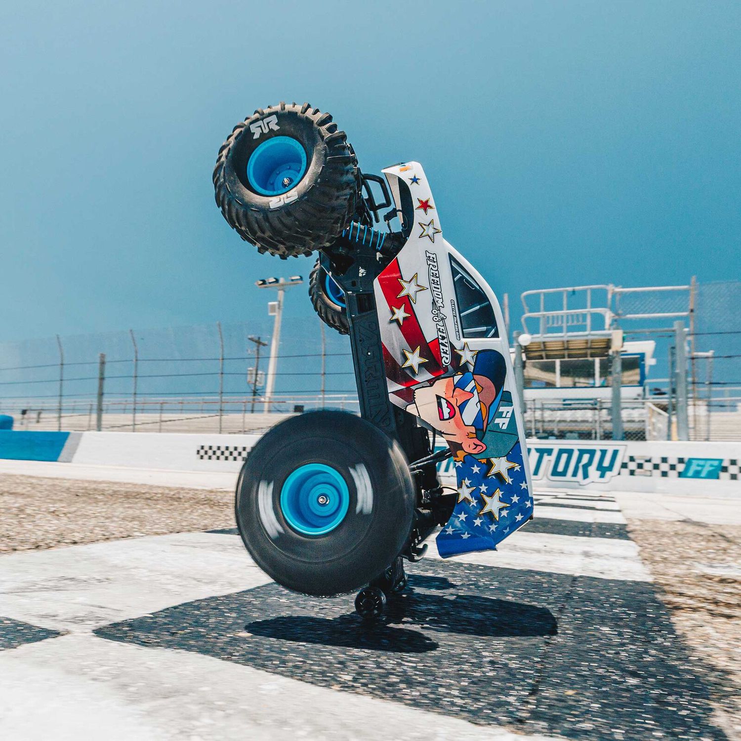 1/10 FREEDOM FLYER 223S 2WD RTR Brushless Monster Truck (Battery &amp; Charger Included)