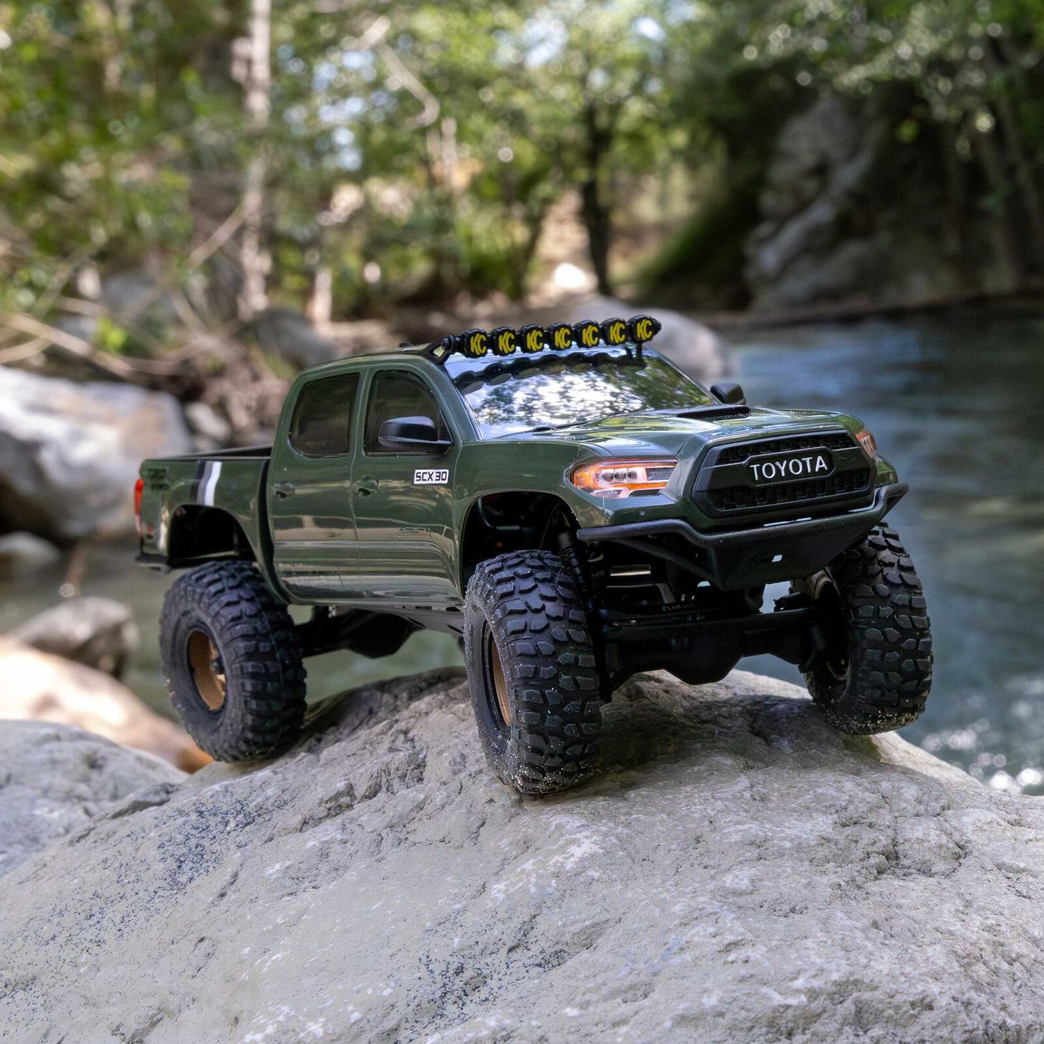 1/30 SCX30 Toyota Tacoma 4X4 RTR Brushed Rock Crawler (Battery &amp; Charger Included), Extreme Off-Road