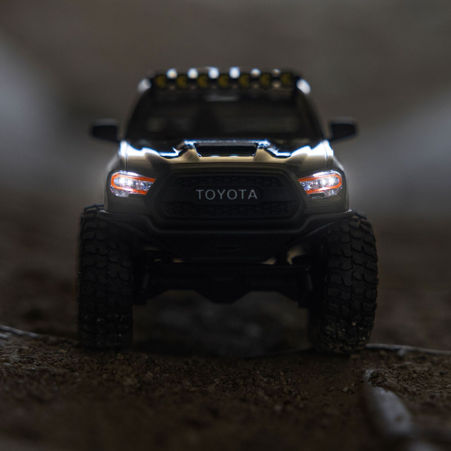 1/30 SCX30 Toyota Tacoma 4X4 RTR Brushed Rock Crawler (Battery &amp; Charger Included), Extreme Off-Road